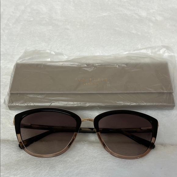 ⭐NWT Ted Baker London Sunglasses - Picture 11 of 15